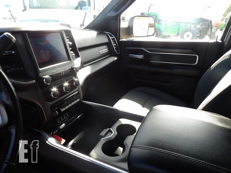 2022-dodge-2500-image-15