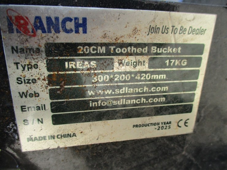 new-unused-ir-8"-mini-excavtor-tooth-bucket-image-4