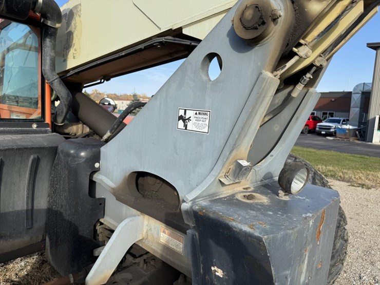 2006-jlg-g6-42a-image-14