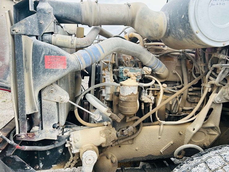 1997-international-paystar-5000-image-38