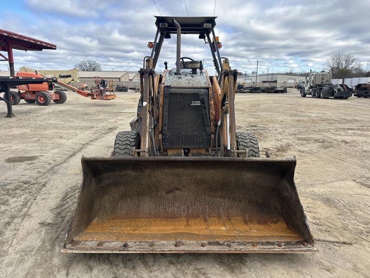 2007-case-570m-xt-image-8