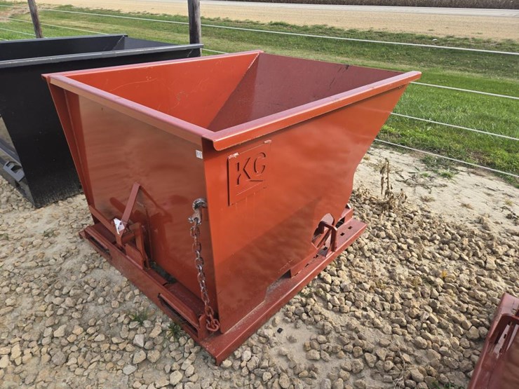 #5900-•-new-1.5-yd-self-dumping-hopper-image-1