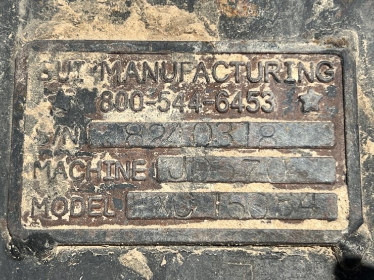 2019-deere-670g-lc-image-16