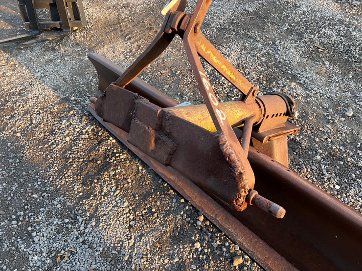 john-deere-8-image-3