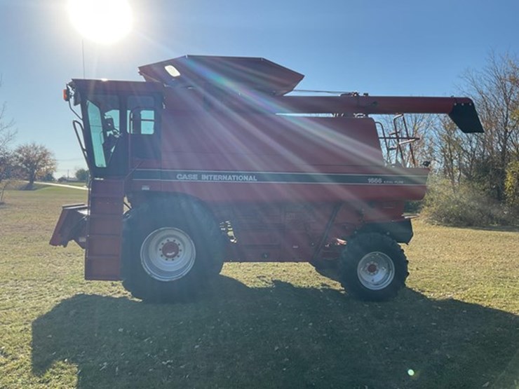 1993-case-ih-1666-image-2