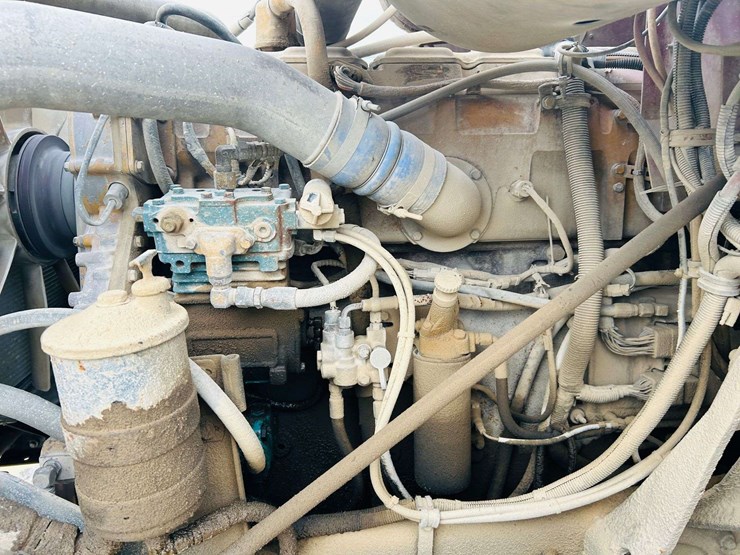 1997-international-paystar-5000-image-35