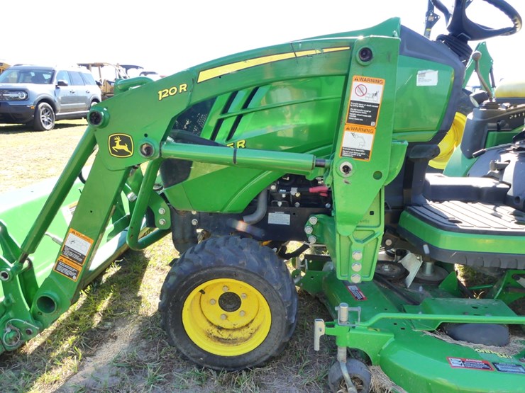 2018-john-deere-1025r-image-8