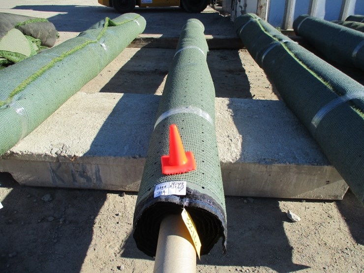 unused-roll-of-artificial-turf-image-1