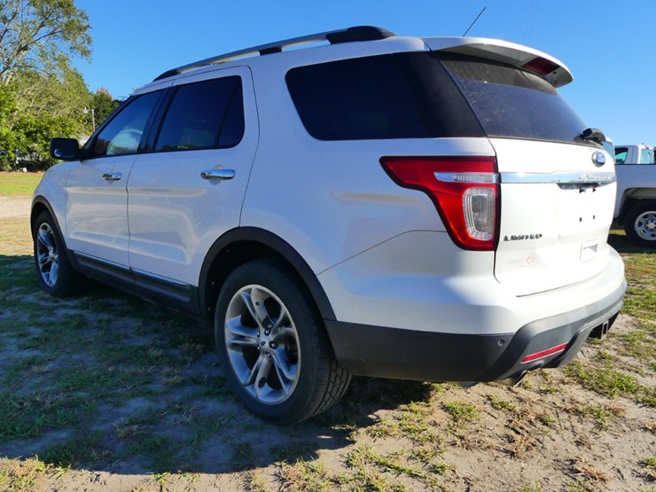 2012-ford-explorer-image-4