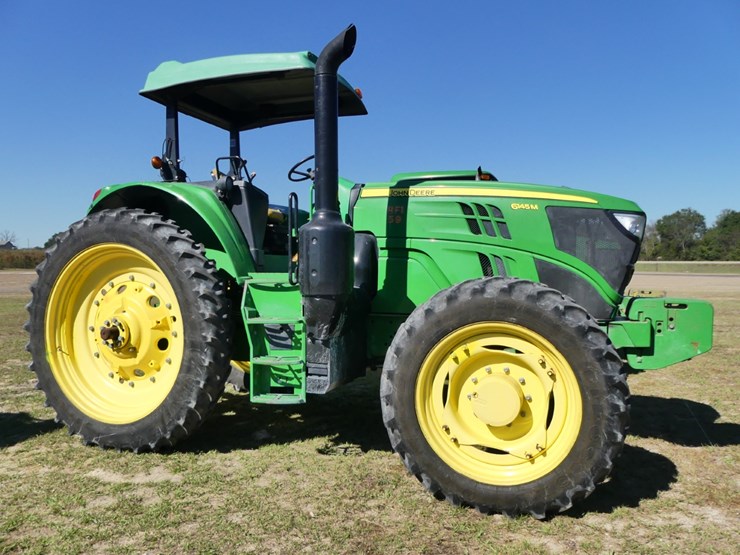 2019-john-deere-6145m-image-1