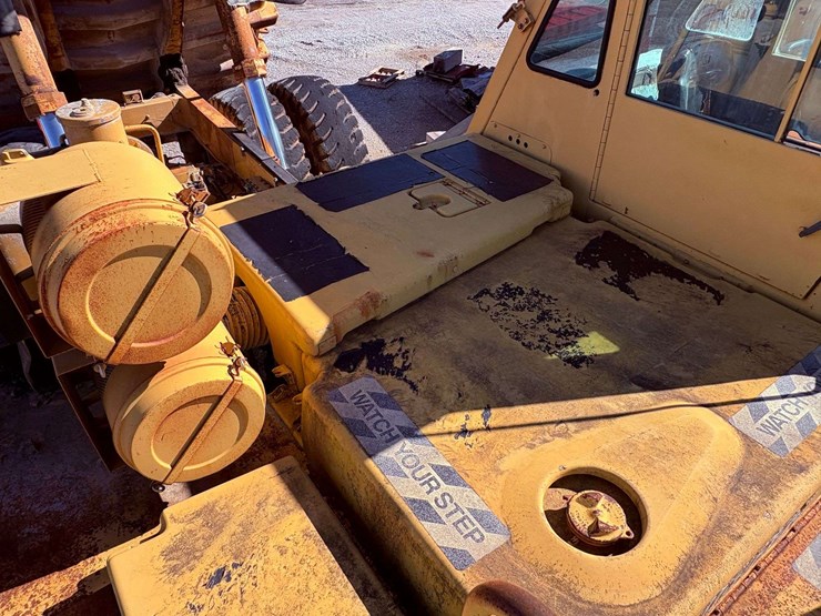 1981-caterpillar-773b-image-15