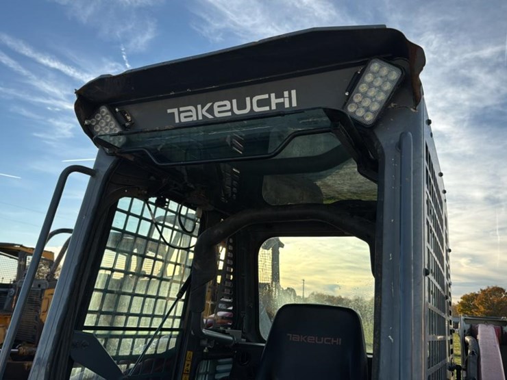 2018-takeuchi-tl8-image-46