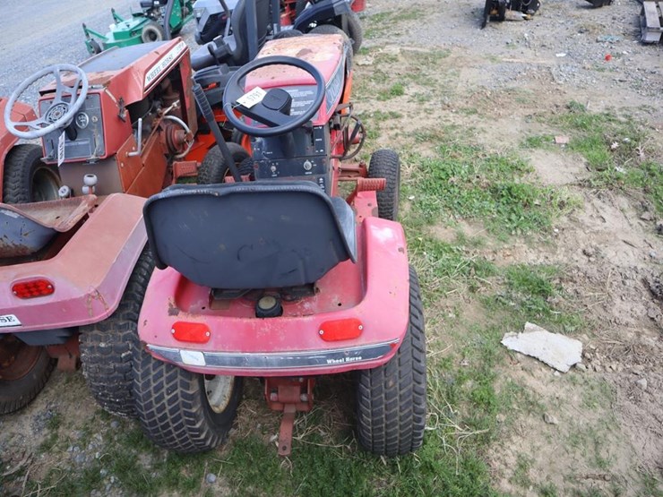 wheel-horse-lawn-&-garden-tractor-image-6