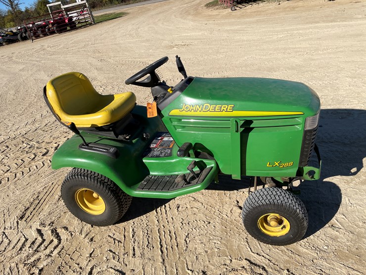 john-deere-lx288-image-11