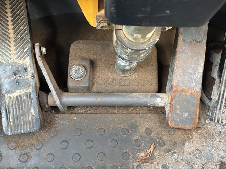 2005-volvo-l90e-image-49