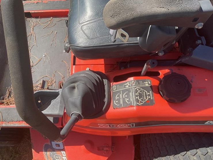 2001-kubota-zd21-image-9