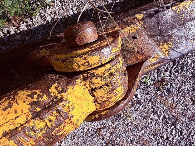 cat-semi-u-push-blade-image-21