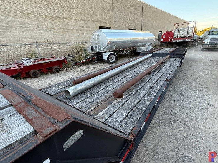 2014-viking-53'-x-102"-image-6