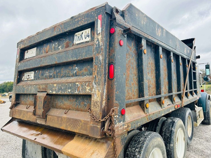 1999-freightliner-tri-axle-dump-truck-image-67