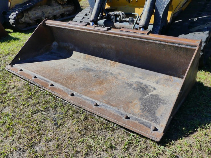 2021-deere-333g-image-12