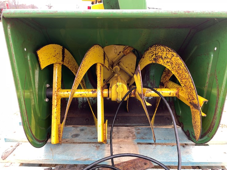 john-deere-524-image-15