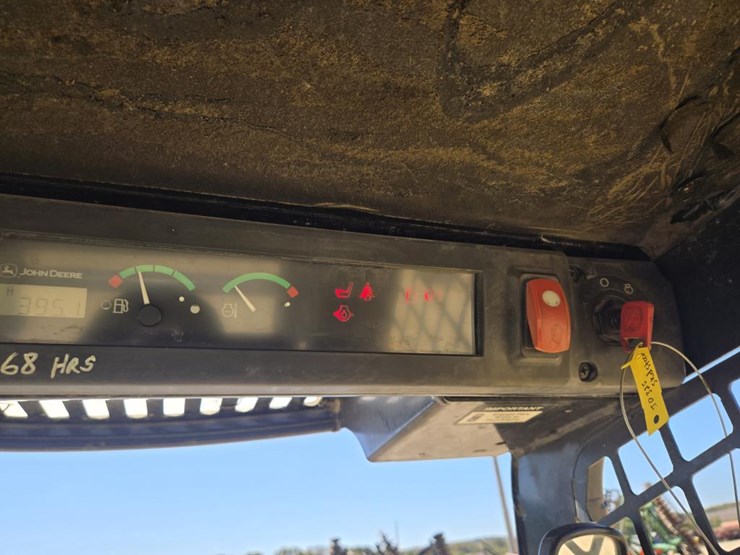 john-deere-325-image-20