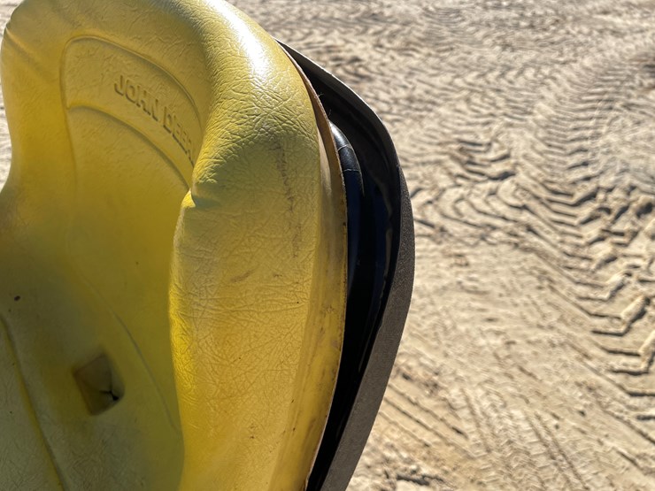 john-deere-lx288-image-27