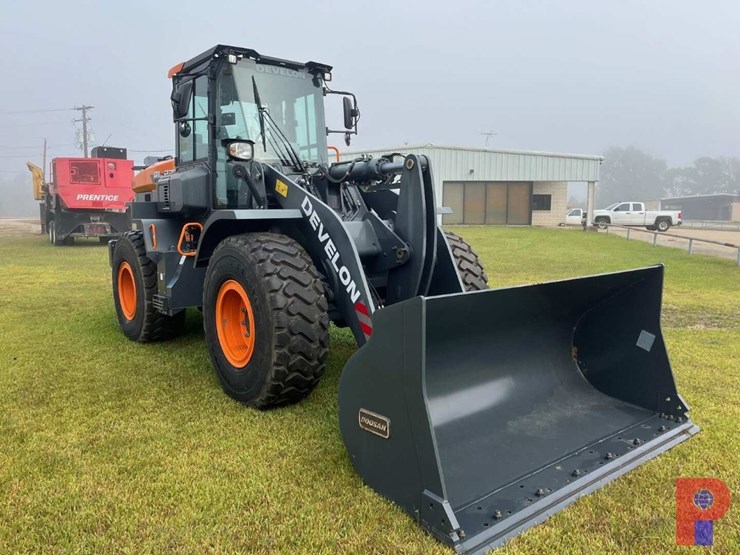 2023-develon-dl220-7-image-1