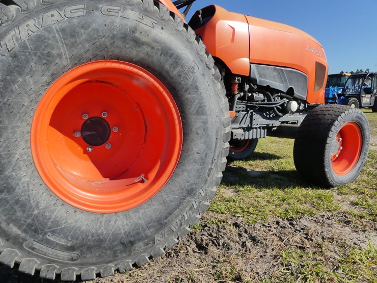 2018-kubota-l4701-image-7