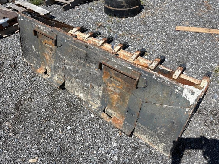 bobcat-72in-tooth-bucket-image-4