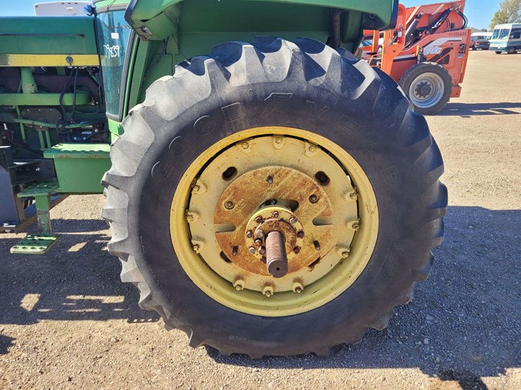 john-deere-4430-image-14