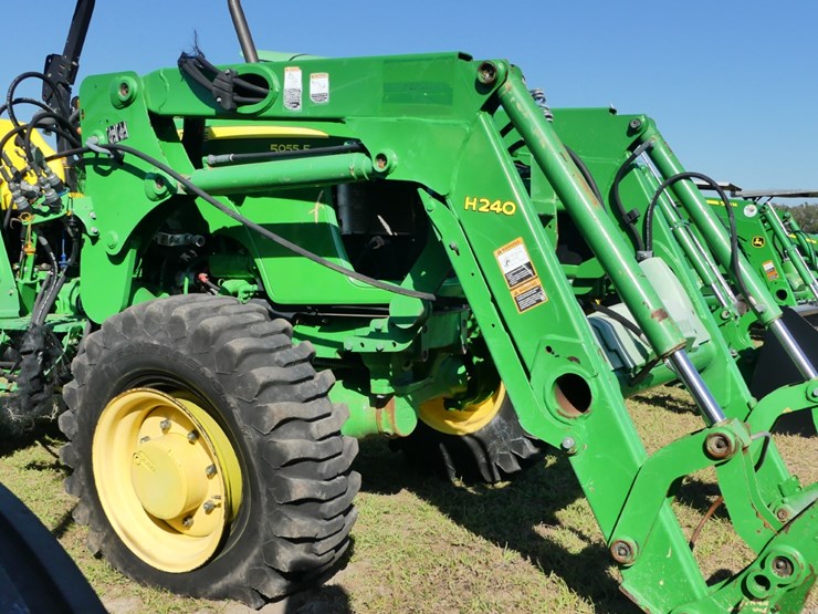 2014-john-deere-5055e-image-10