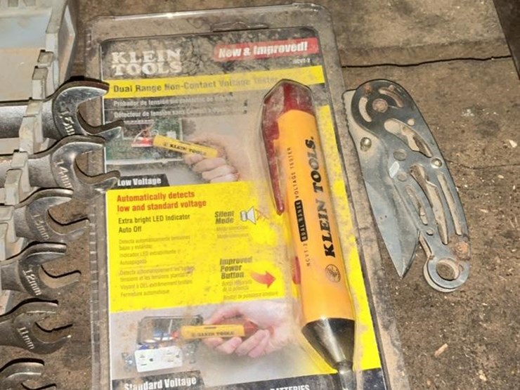 #754-•-wrenches,-tools,-miscellanous-parts-image-37