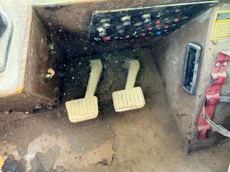 1992-caterpillar-773b-image-42