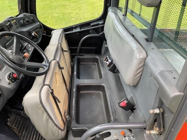 2009-kubota-rtv1100-image-19