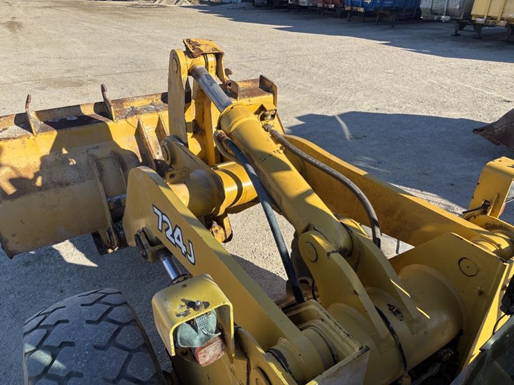 deere-724j-image-35