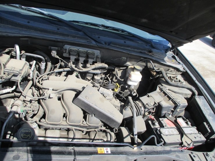 2005-ford-escape-xlt-image-5