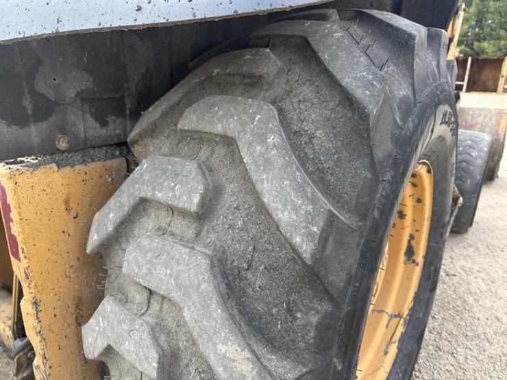 case-570l-xt-image-44