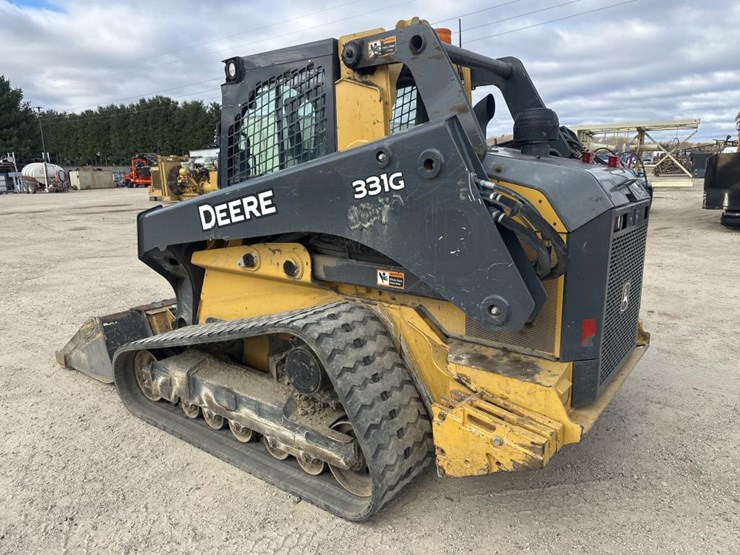 2019-deere-331g-image-3