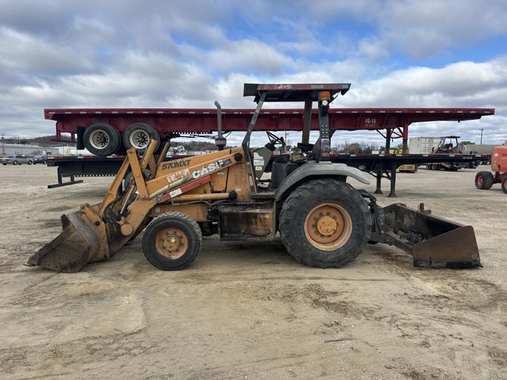 2007-case-570m-xt-image-2