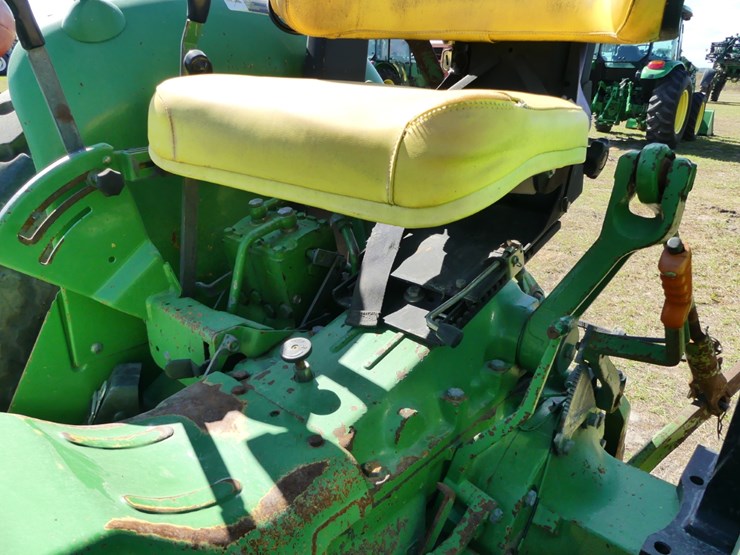 john-deere-2155-image-13