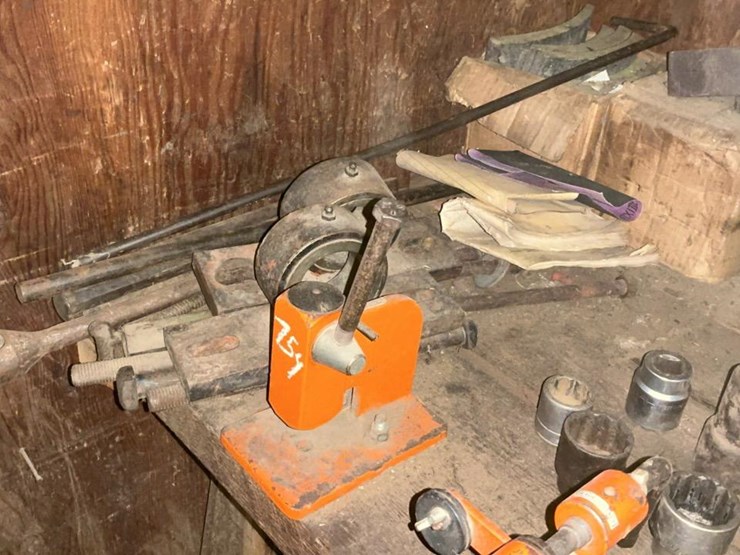 #754-•-wrenches,-tools,-miscellanous-parts-image-22