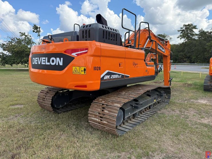 2024-develon-dx200lc-7-image-3