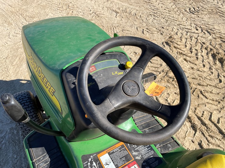 john-deere-lx288-image-21