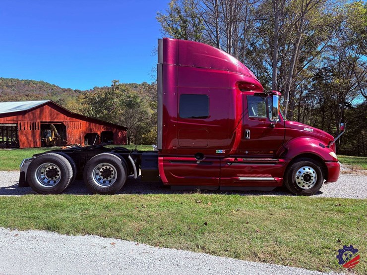 2017-international-prostar-image-6