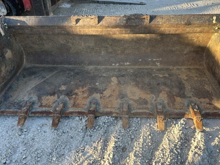 2018-takeuchi-tl8-image-28