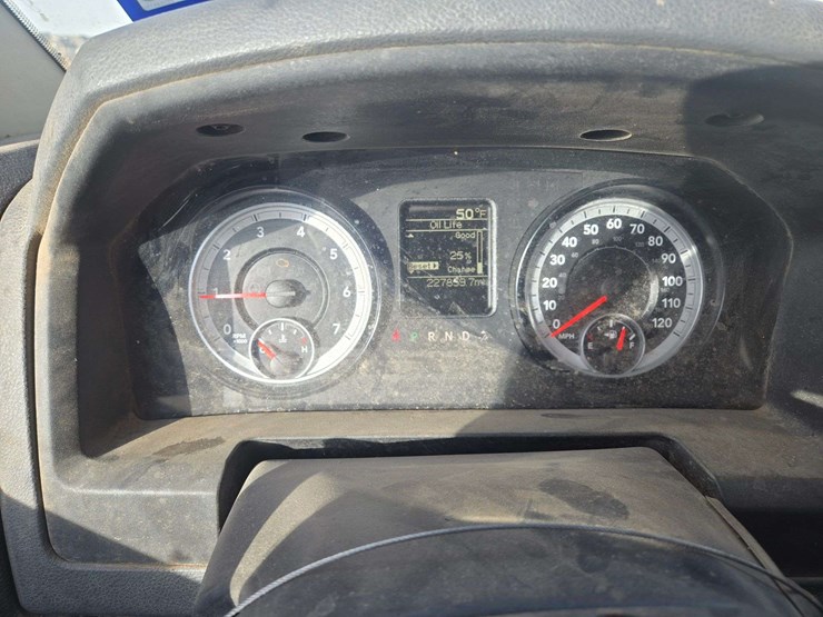 2015-ram-1500-tradesman-image-17