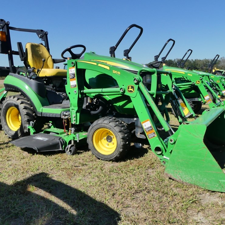 2018 JOHN DEERE 1025R