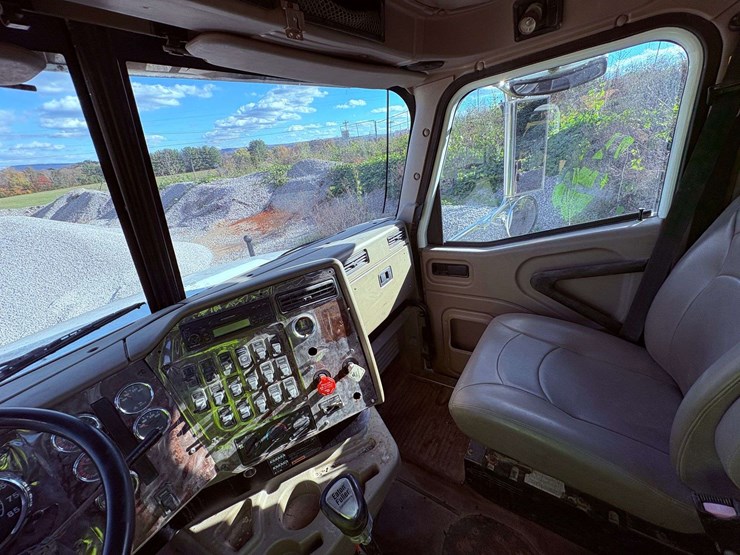 2007-international-paystar-5600i-image-53