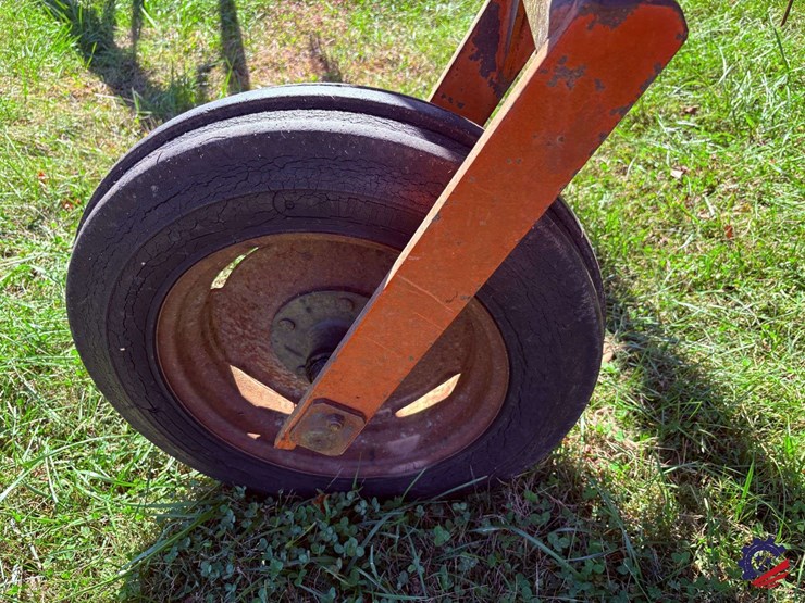 enoagricola-rossi-rt7-9-9-wheel-hay-rake-image-12